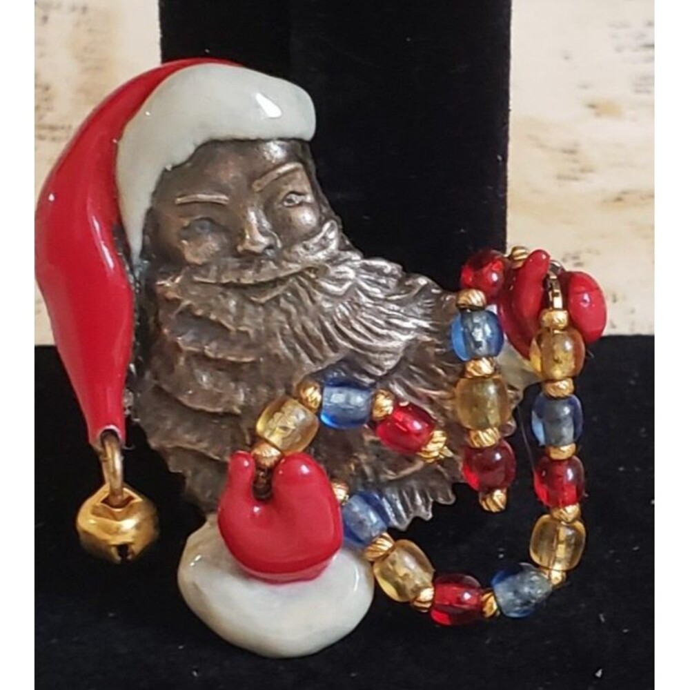 Elegant Christmas Brooch/Pin - Metropolitan Museum of Art Santa Claus